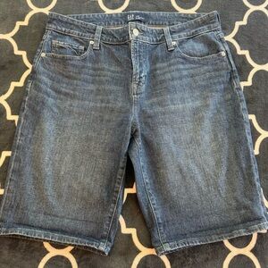 GAP Bermuda shorts